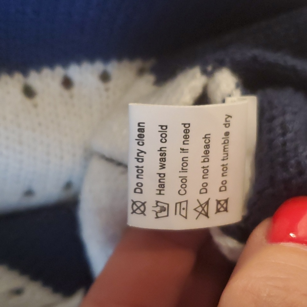 Sweater V Neck - Picture 6 of 6